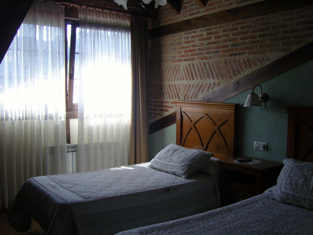 Casa Paulino Hotell Corrales De Buelna Eksteriør bilde